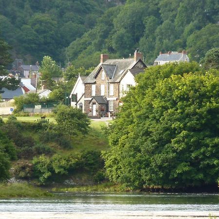 Teifi Netpool Hotel Pembroke Luaran gambar