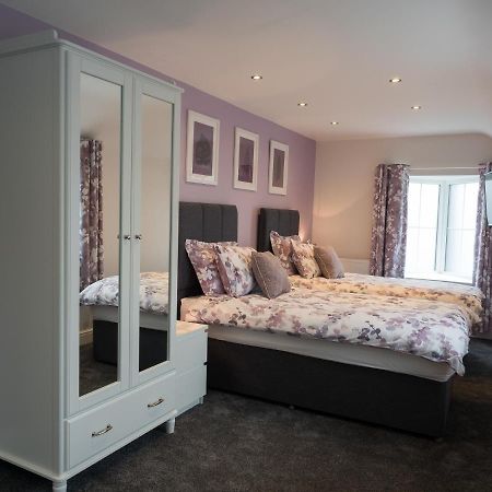 Teifi Netpool Hotel Pembroke Luaran gambar
