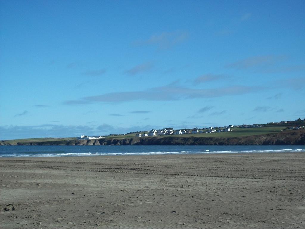 Teifi Netpool Hotel Pembroke Luaran gambar