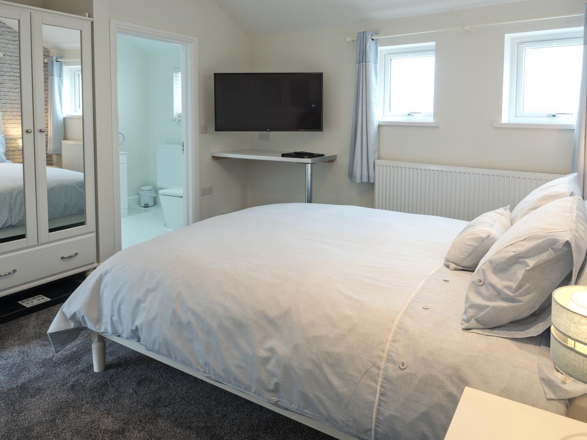 Teifi Netpool Hotel Pembroke Luaran gambar