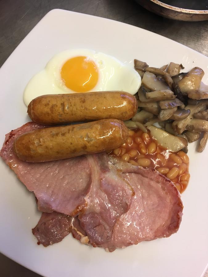 Teifi Netpool Hotel Pembroke Luaran gambar