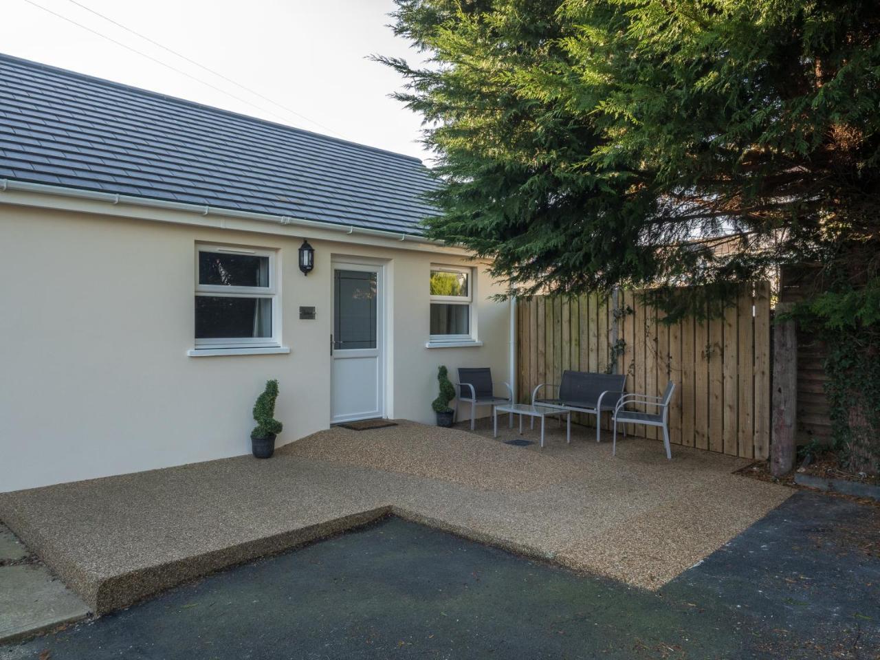 Teifi Netpool Hotel Pembroke Luaran gambar