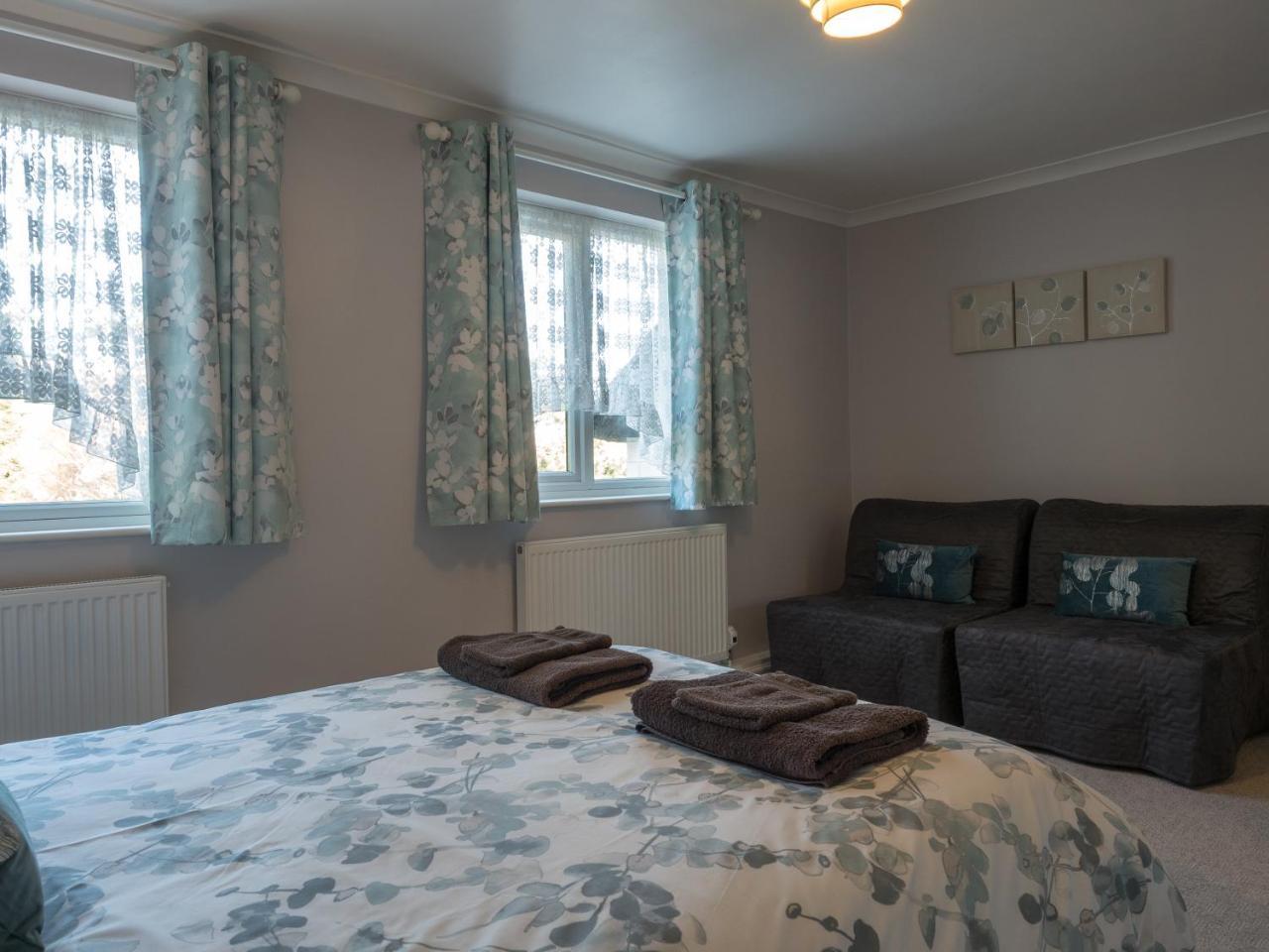 Teifi Netpool Hotel Pembroke Luaran gambar